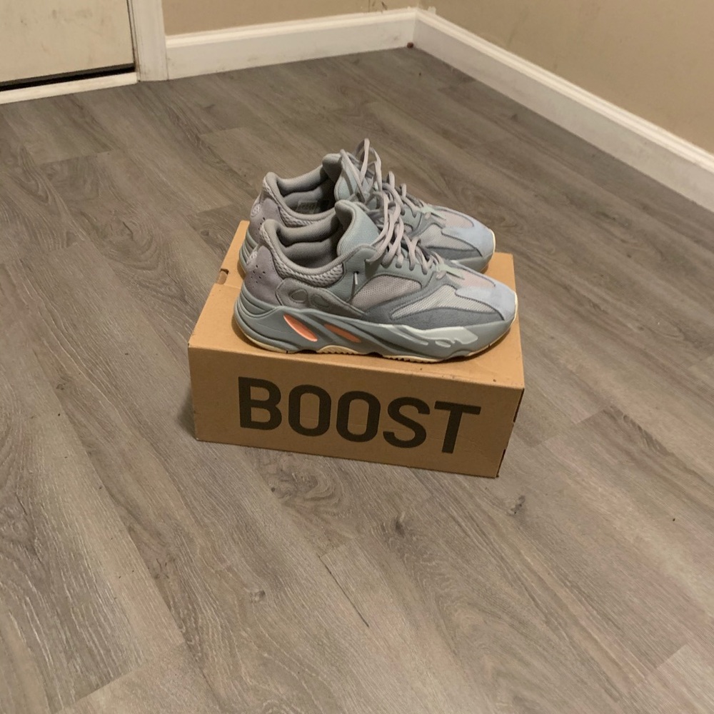 Yeezy 700 boost inertia